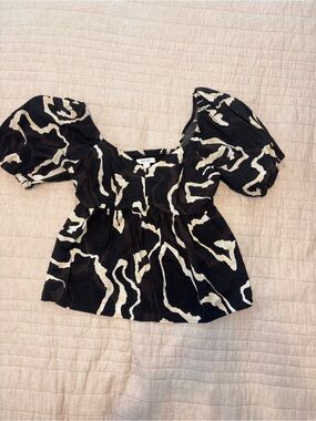 Nine West Black and Cream Abstract Puff-Sleeve Blouse